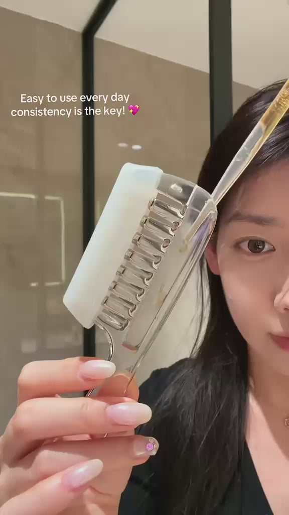 Filling the applicator comb with a dropper